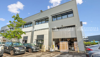 Location entrepôts / activités Villejust Cushman & Wakefield