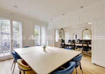 Location plateaux indépendants Paris 8 Cushman & Wakefield