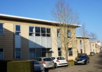 Location bureaux Voisins-le-Bretonneux Cushman & Wakefield