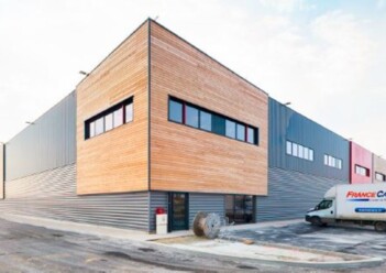 Location entrepôts / activités Louvres Cushman & Wakefield