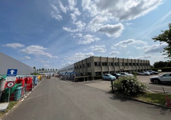 Achat ou Location entrepôts / activités Buc Cushman & Wakefield