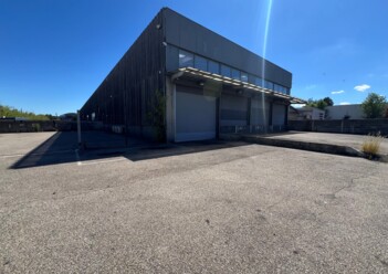 Location entrepôts / activités Saint-Priest Cushman & Wakefield