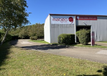 Location entrepôts / activités Trappes Cushman & Wakefield