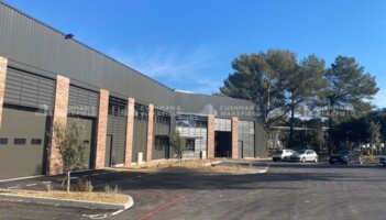 Achat entrepôts / activités Signes Cushman & Wakefield