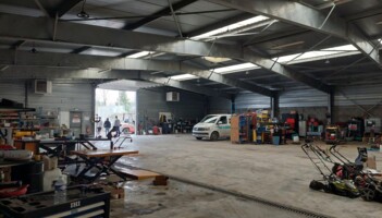 Achat entrepôts / activités Châteaubourg Cushman & Wakefield